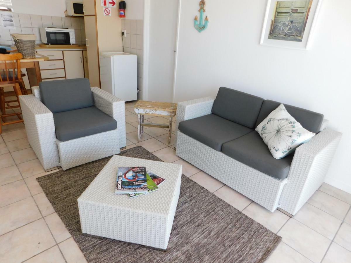 Rivertides Self Catering Guest House Фелддриф Экстерьер фото